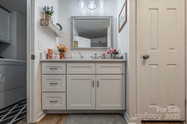 445 Riverwind Drive, Hendersonville, NC 28739