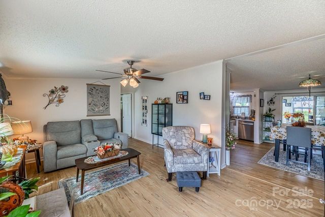 445 Riverwind Drive, Hendersonville, NC 28739