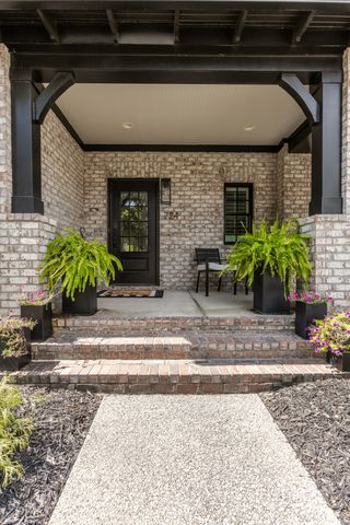 724 Fontwell Ln, Franklin, TN 37064