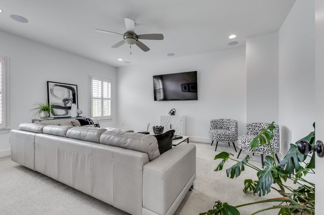 724 Fontwell Ln, Franklin, TN 37064