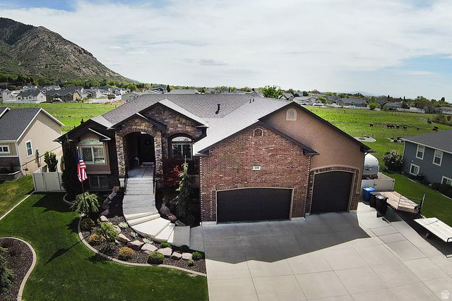909 E 2050 N, North Ogden, UT 84414