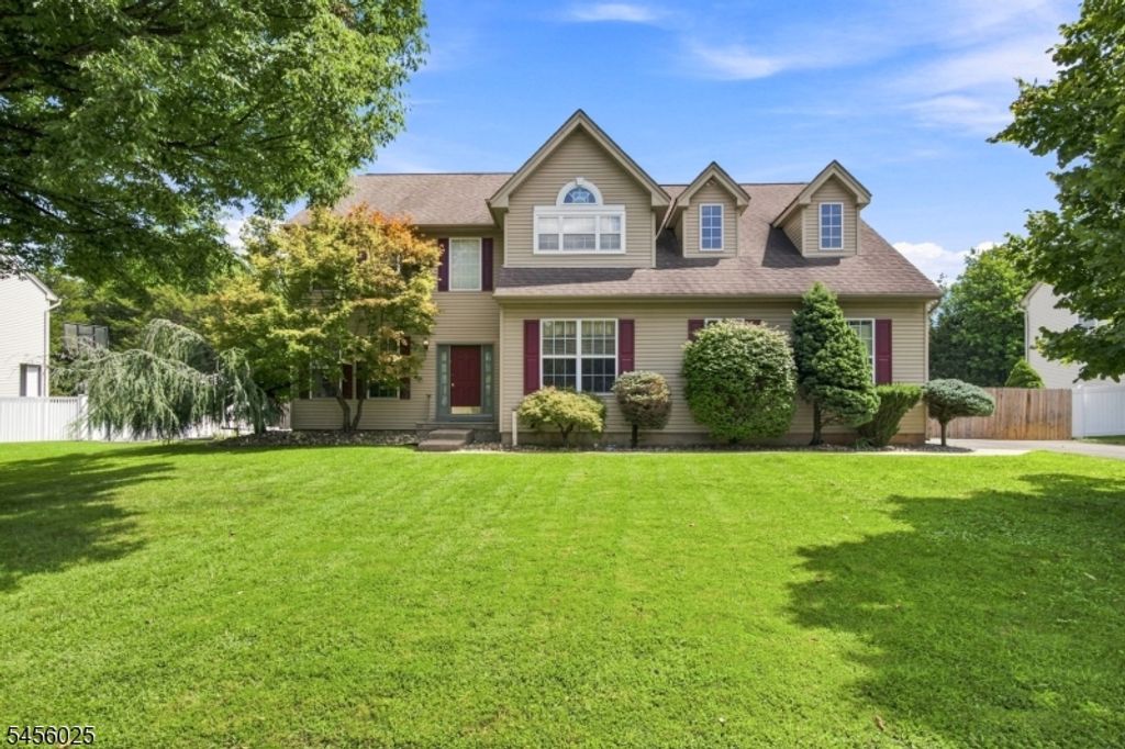 133 Charles St, Franklin Twp., NJ 08873 — exterior