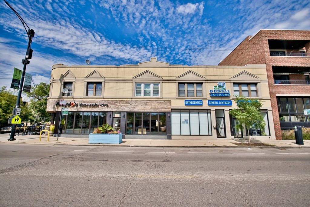 3026 W Montrose Avenue, Chicago, IL 60618 — photo 5