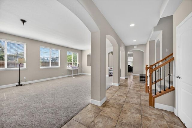 9765 Caneria Way, Elk Grove, CA 95757