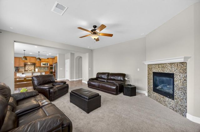 9765 Caneria Way, Elk Grove, CA 95757