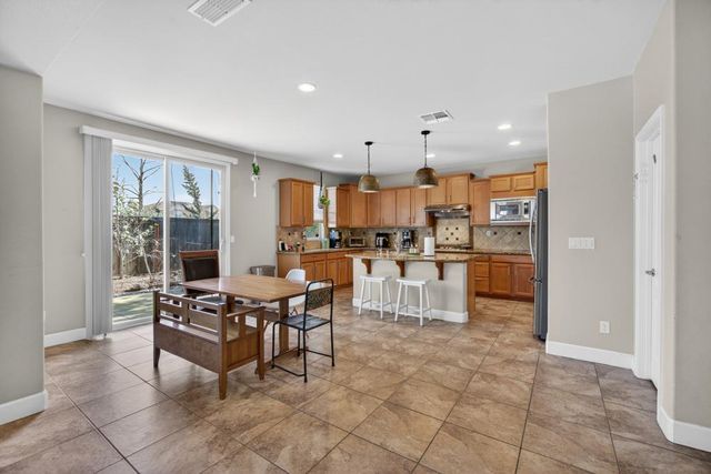 9765 Caneria Way, Elk Grove, CA 95757