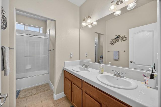 9765 Caneria Way, Elk Grove, CA 95757