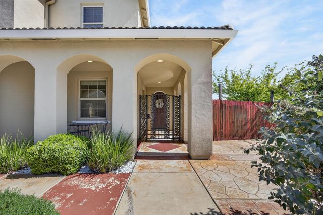 9765 Caneria Way, Elk Grove, CA 95757