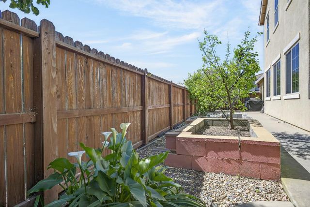 9765 Caneria Way, Elk Grove, CA 95757