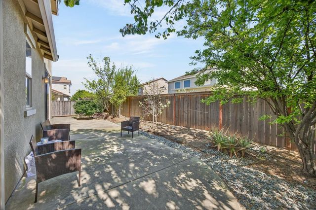 9765 Caneria Way, Elk Grove, CA 95757