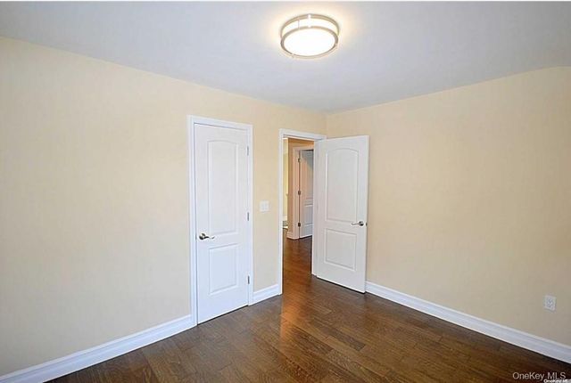 4 Addison Lane, Greenvale, NY 11548