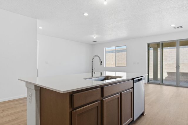 2525 Seaforth Circle NE, Rio Rancho, NM 87144