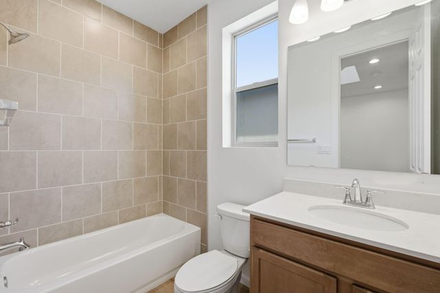 2525 Seaforth Circle NE, Rio Rancho, NM 87144