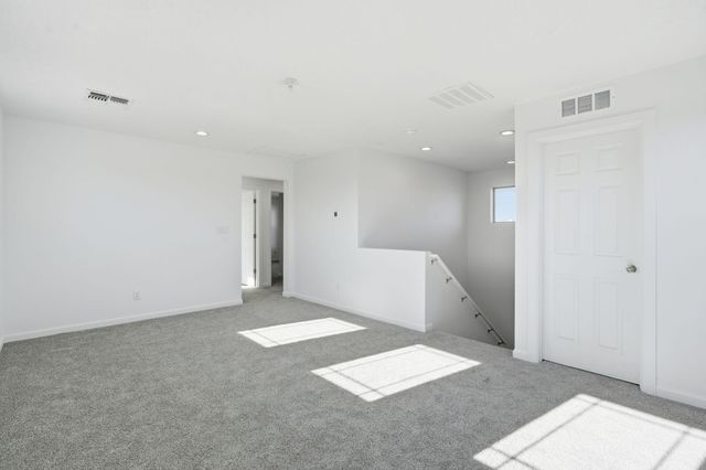 2525 Seaforth Circle NE, Rio Rancho, NM 87144