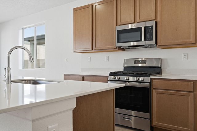 2525 Seaforth Circle NE, Rio Rancho, NM 87144