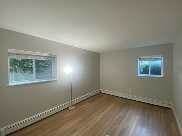 1409 River St 7, Boston, MA 02136
