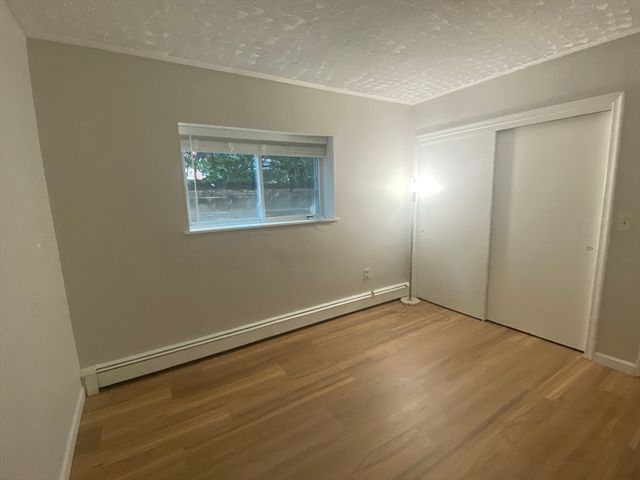 1409 River St 7, Boston, MA 02136