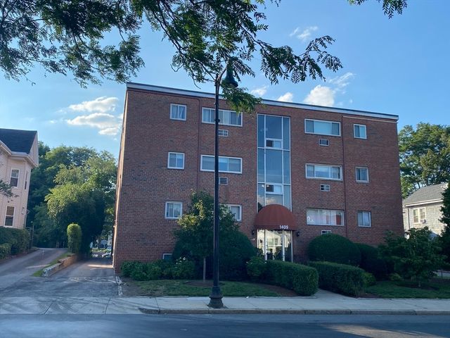 1409 River St 7, Boston, MA 02136