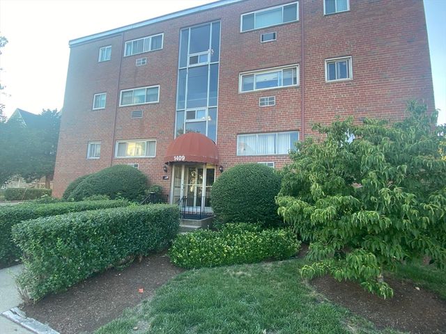 1409 River St 7, Boston, MA 02136