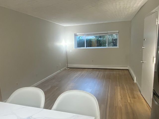 1409 River St 7, Boston, MA 02136