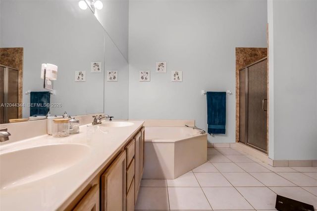 126 Spruce St, Boynton Beach, FL 33426