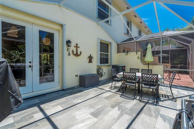 126 Spruce St, Boynton Beach, FL 33426