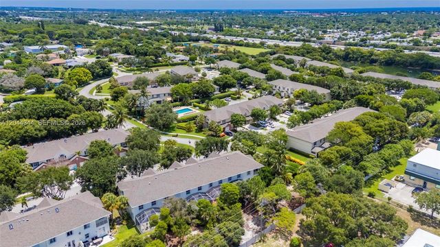 126 Spruce St, Boynton Beach, FL 33426
