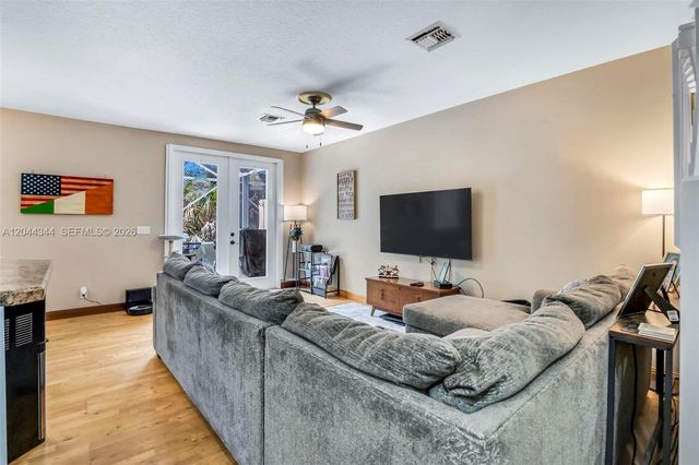 126 Spruce St, Boynton Beach, FL 33426