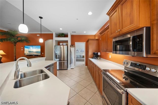 8641 Piazza Del Lago CIR 202, Estero, FL 33928