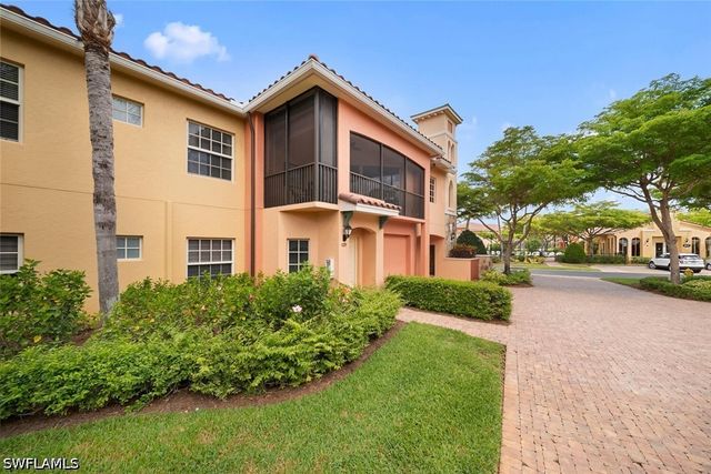 8641 Piazza Del Lago CIR 202, Estero, FL 33928