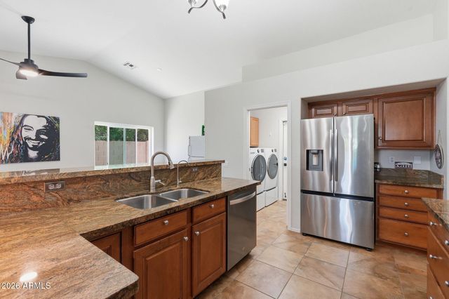 6418 W IRMA Lane, Glendale, AZ 85308