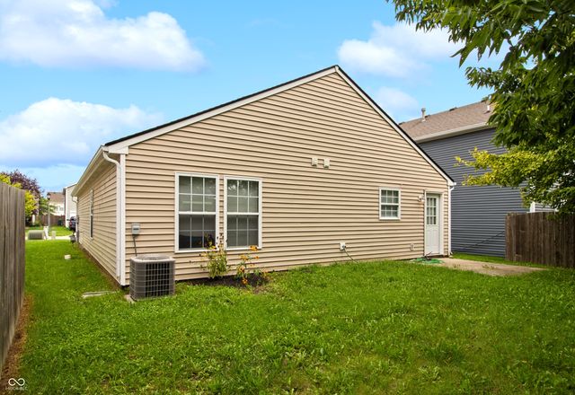 9621 W Stargazer, Pendleton, IN 46064