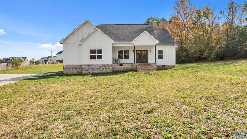 6 Keystone Trail, Grant, AL 35747