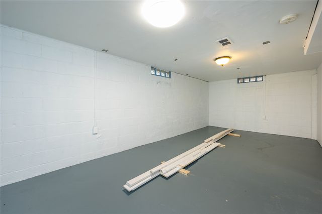 2609 Adams Avenue, Des Moines, IA 50310