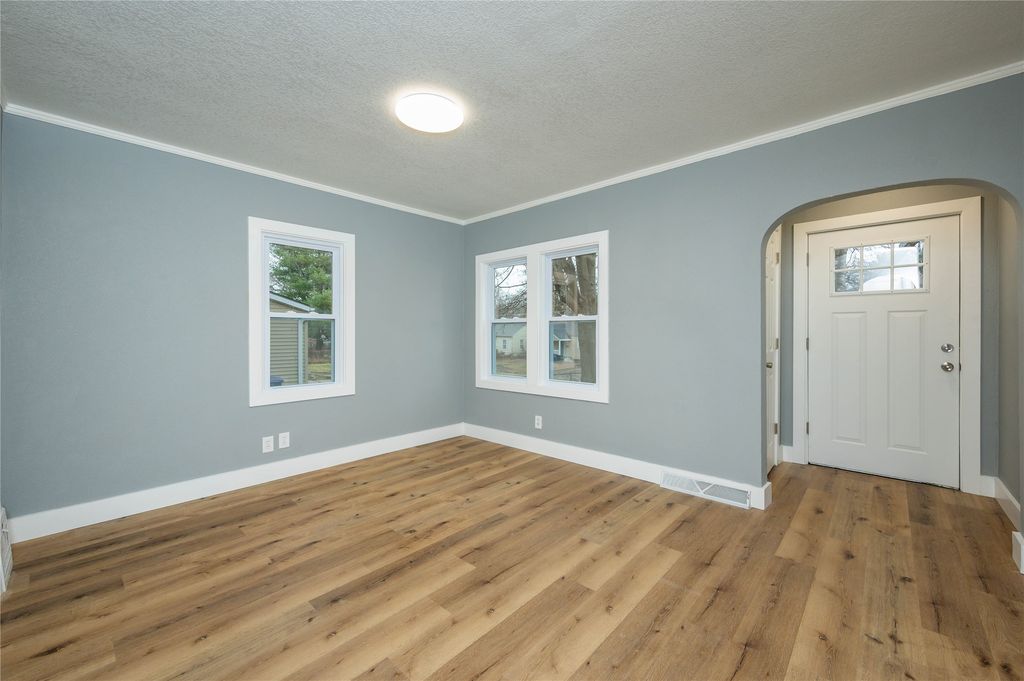 2609 Adams Avenue, Des Moines, IA 50310