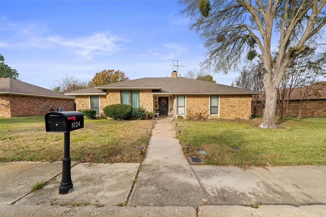 1924 Ruidoso Run, Lewisville, TX 75077
