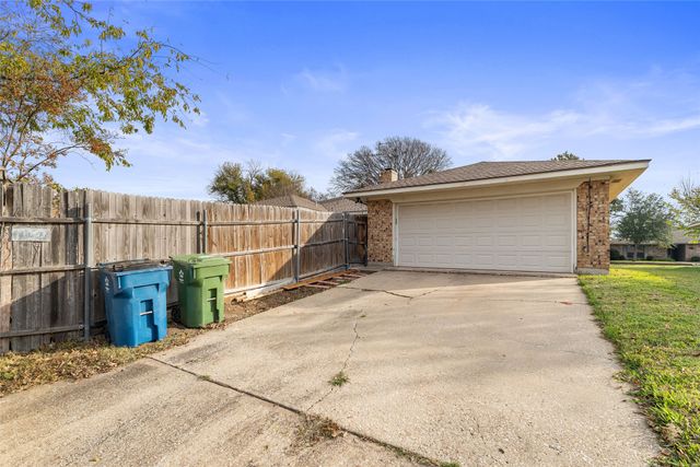 1924 Ruidoso Run, Lewisville, TX 75077