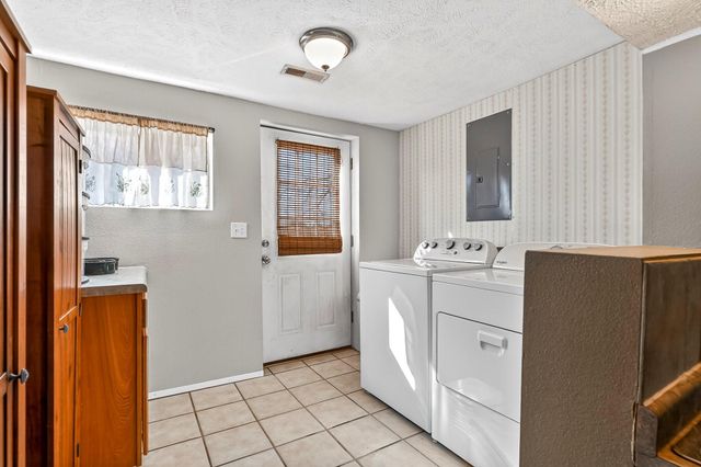 2081 Sand Ridge Road, Marshfield, MO 65706