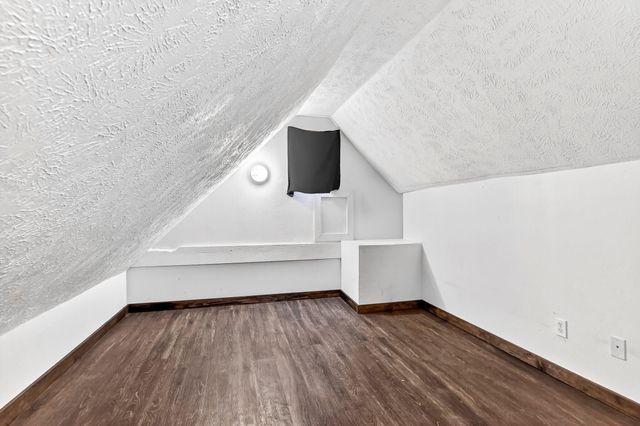 2081 Sand Ridge Road, Marshfield, MO 65706