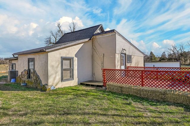 2081 Sand Ridge Road, Marshfield, MO 65706