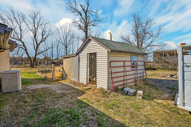 2081 Sand Ridge Road, Marshfield, MO 65706