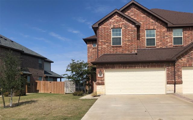1023 Skyview Court, Midlothian, TX 76065