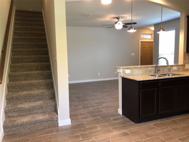 1023 Skyview Court, Midlothian, TX 76065