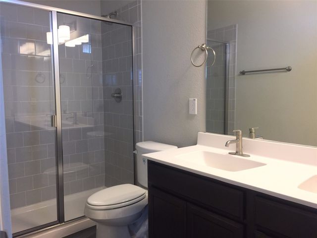 1023 Skyview Court, Midlothian, TX 76065