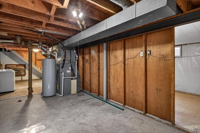 2949 SW Medford AVE, Topeka, KS 66611