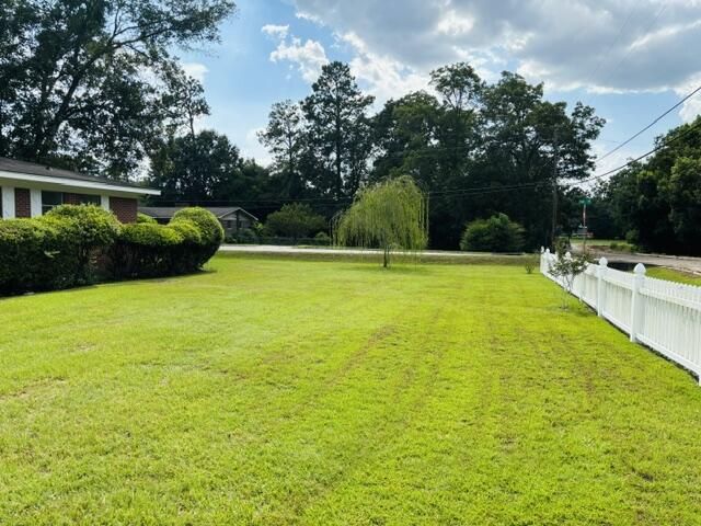 606 5th Avenue, Ashford, AL 36312