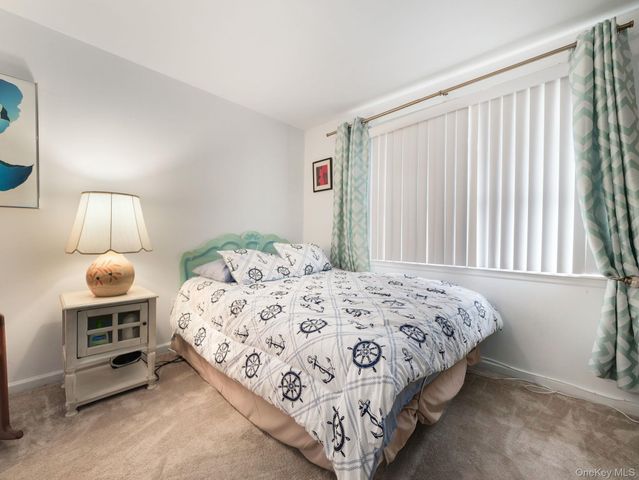 2 Windsor Circle, New City, NY 10956