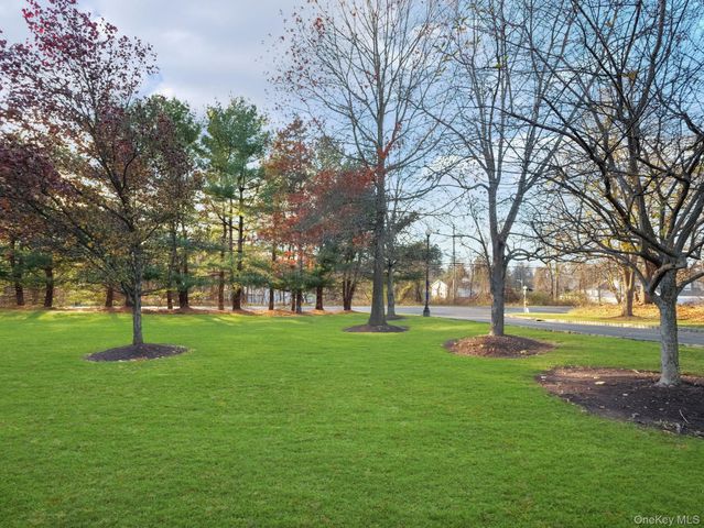 2 Windsor Circle, New City, NY 10956