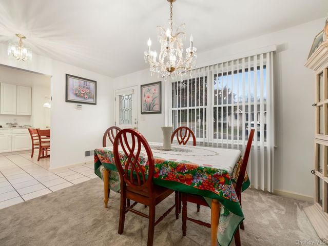 2 Windsor Circle, New City, NY 10956