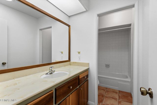 217 Deerwalk Place, Newbury Park, CA 91320